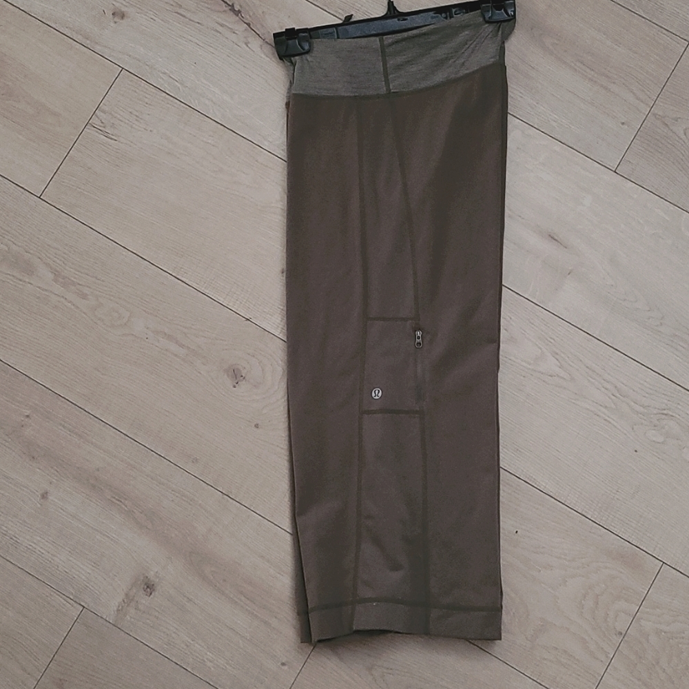 3 for $40, LULULEMON Wide bottom, Capri style leggings.